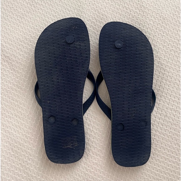 Men’s Navy Havaianas flip flops - Picture 2 of 4